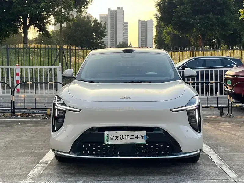 2026 IM Motors (Zhiji) LS6 с пробегом 15 000 км