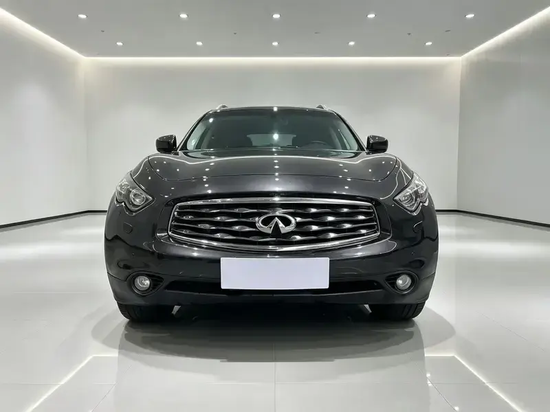 2011 Infiniti FX с пробегом 225 000 км