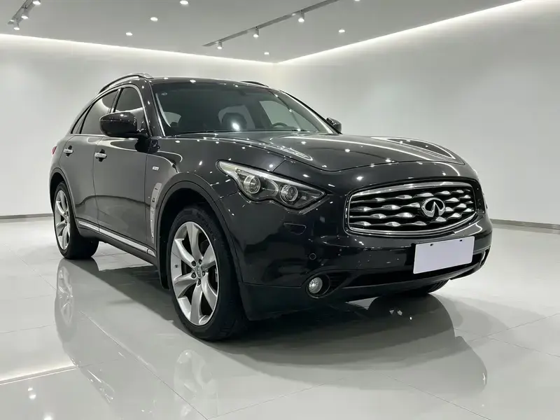 2011 Infiniti FX с пробегом 225 000 км