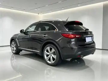 2011 Infiniti FX с пробегом 225 000 км