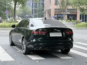 2022 Jaguar XE с пробегом 54 000 км