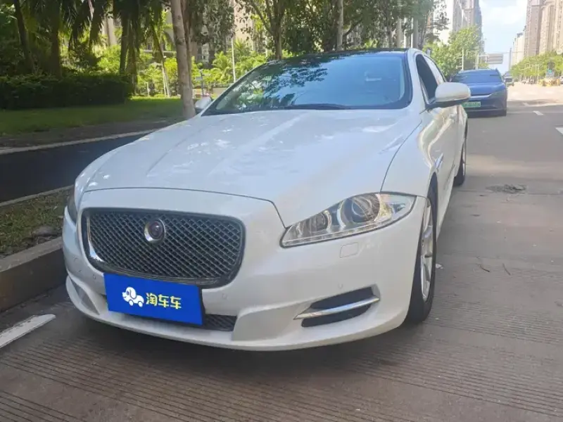2015 Jaguar XJ с пробегом 85 000 км