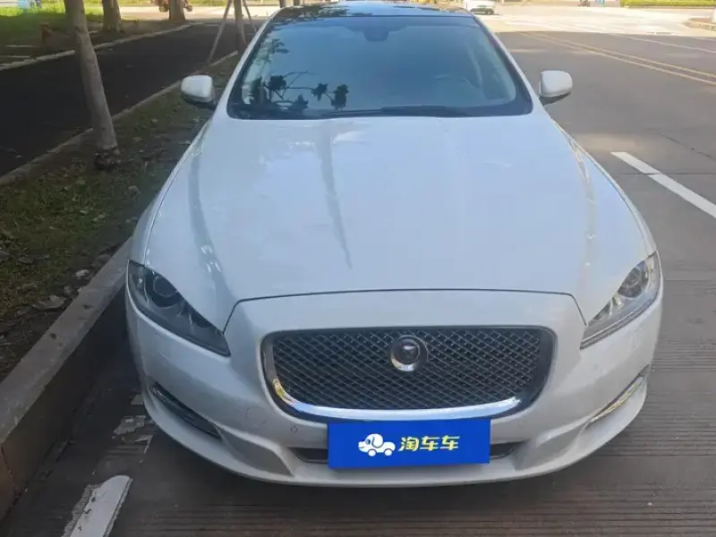 2015 Jaguar XJ с пробегом 85 000 км