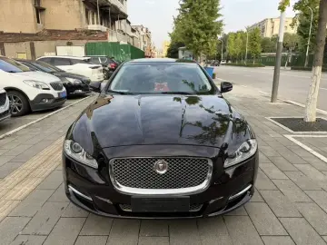 2015 Jaguar XJ с пробегом 123 000 км