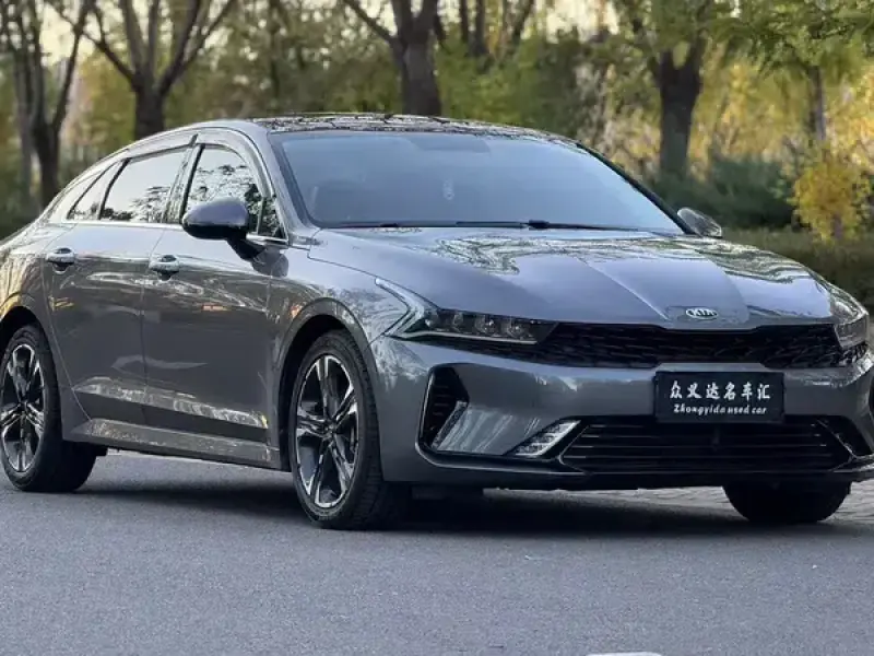 2020 Kia K5 с пробегом 48 000 км