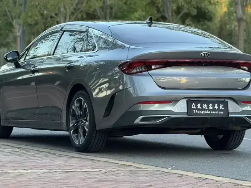 2020 Kia K5 с пробегом 48 000 км