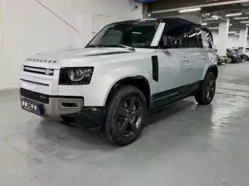 2021 Land Rover Defender с пробегом 25 000 км