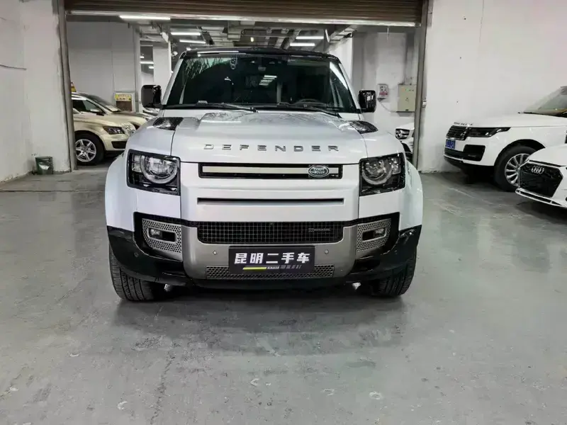 2021 Land Rover Defender с пробегом 25 000 км