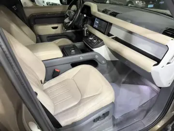 2020 Land Rover Defender с пробегом 100 900 км