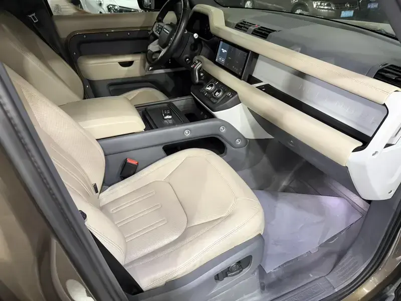 2020 Land Rover Defender с пробегом 100 900 км
