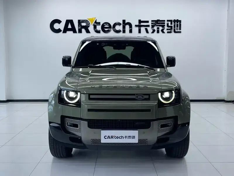 2023 Land Rover Defender с пробегом 18 000 км