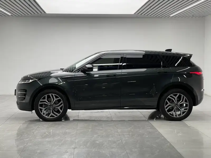 2024 Land Rover Range Rover Evoque с пробегом 9 600 км