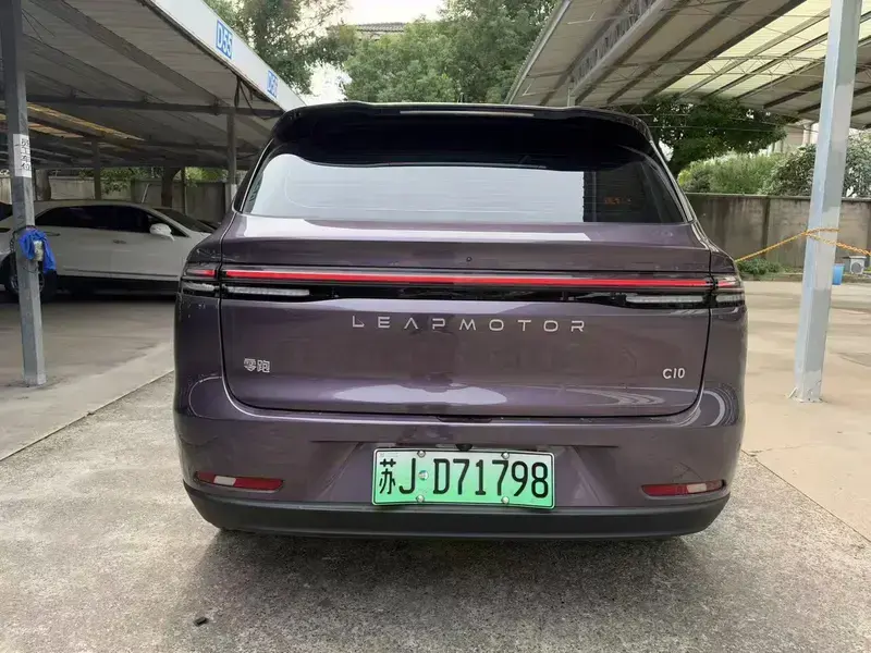 2026 Leapmotor C10 с пробегом 29 500 км