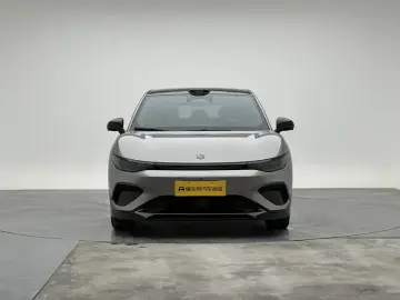 2026 Leapmotor B05 (Lafa 5) с пробегом 1 800 км