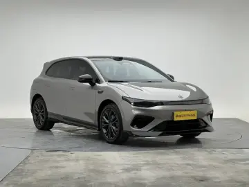 2026 Leapmotor B05 (Lafa 5) с пробегом 1 800 км