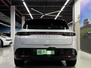 2026 Leapmotor B05 (Lafa 5) с пробегом 10 000 км