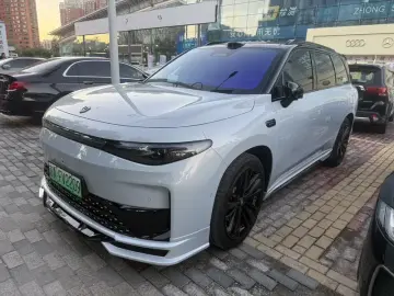 Leapmotor C16