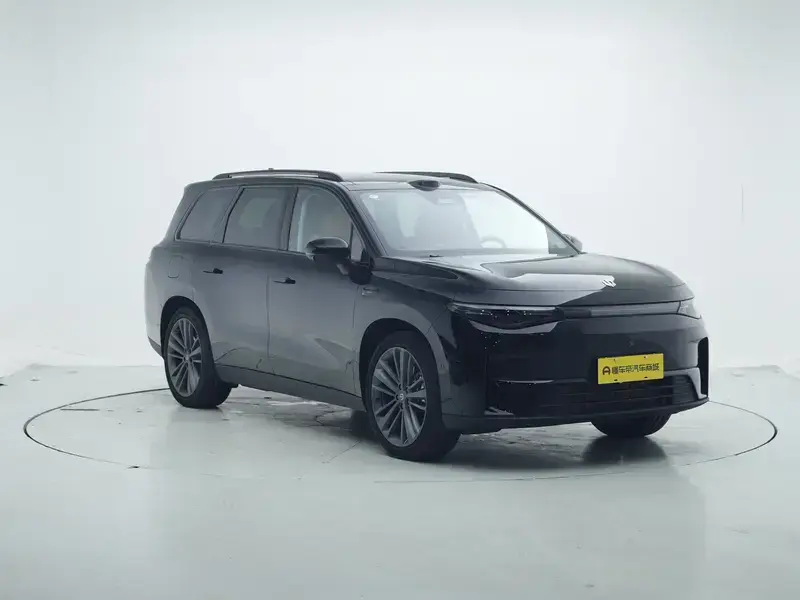 2026 Leapmotor C16 с пробегом 8 000 км