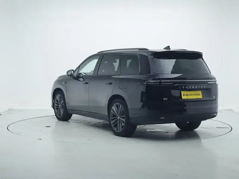 2026 Leapmotor C16 с пробегом 8 000 км
