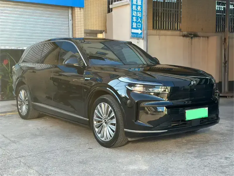 2025 Nio Onvo L90 с пробегом 52 000 км