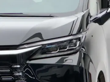 2025 Lexus LM с пробегом 47 000 км