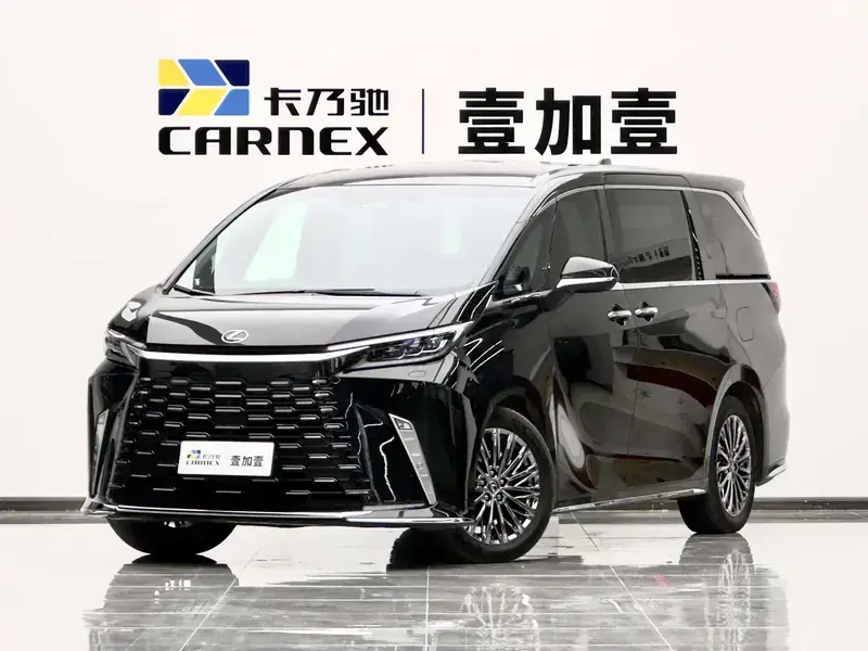 2025 Lexus LM с пробегом 47 000 км