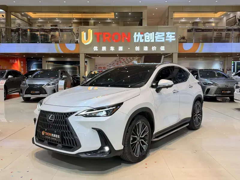 2022 Lexus NX с пробегом 67 700 км