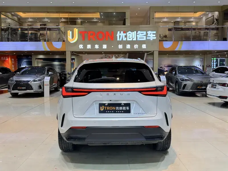 2022 Lexus NX с пробегом 67 700 км