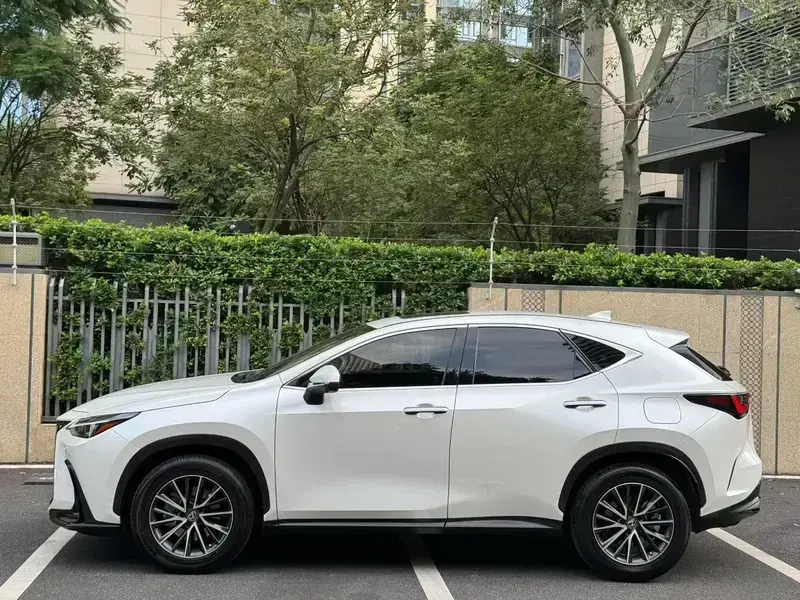 2022 Lexus NX с пробегом 80 000 км