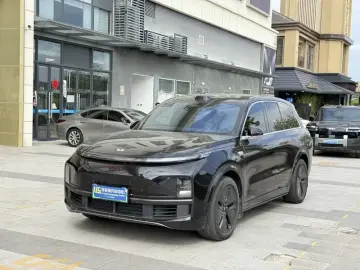 Li Auto (Lixiang) L8