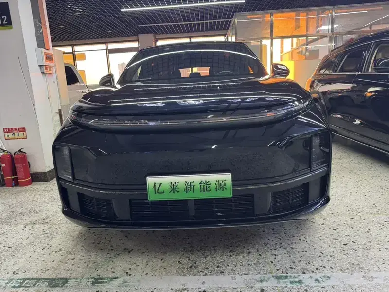 2024 Li Auto (Lixiang) L7 с пробегом 37 000 км