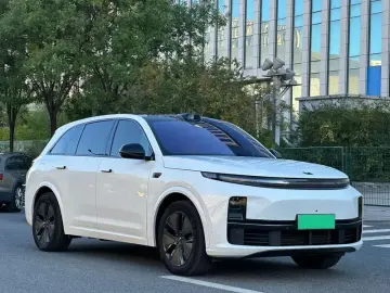 2024 Li Auto (Lixiang) L7 с пробегом 77 000 км