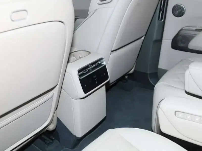 2026 Li Auto (Lixiang) L9 с пробегом 7 500 км