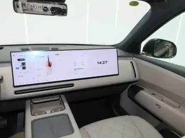 2026 Li Auto (Lixiang) L9 с пробегом 7 500 км