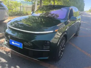 2025 Li Auto (Lixiang) L9 с пробегом 21 000 км