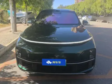 2025 Li Auto (Lixiang) L9 с пробегом 21 000 км