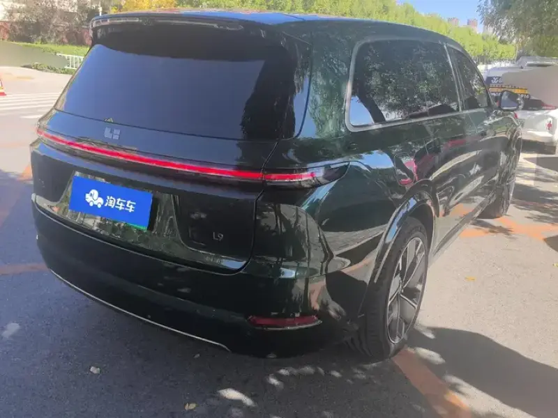 2025 Li Auto (Lixiang) L9 с пробегом 21 000 км