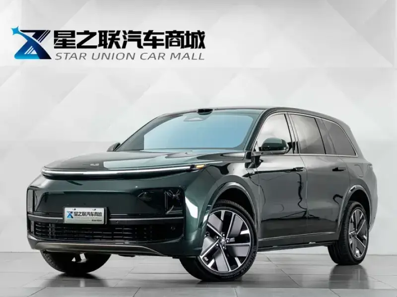 2025 Li Auto (Lixiang) L9 с пробегом 13 800 км