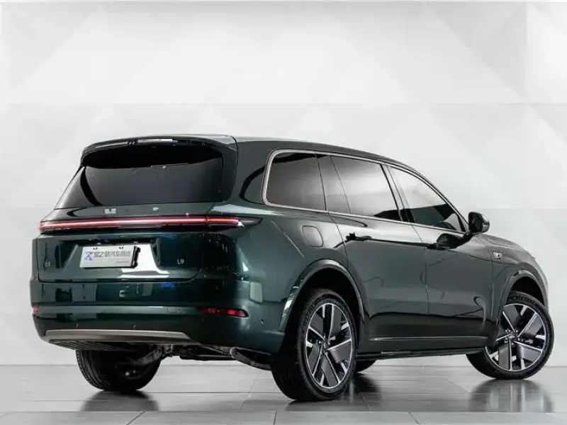 2025 Li Auto (Lixiang) L9 с пробегом 13 800 км