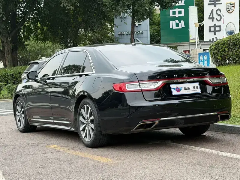2017 Lincoln Continental с пробегом 75 000 км