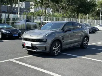 Lynk & Co 05