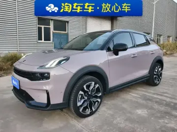 Lynk & Co 06