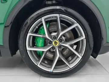 2026 Lotus Eletre с пробегом 200 км