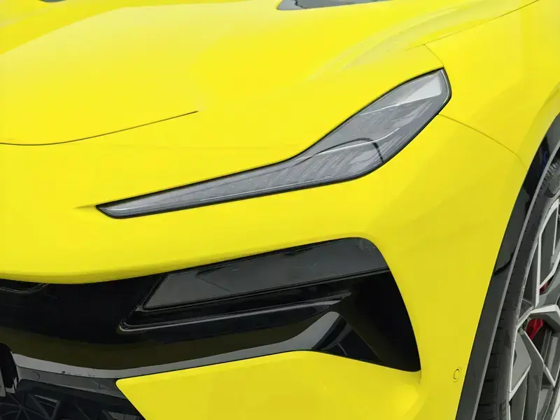 2026 Lotus Eletre с пробегом 200 км