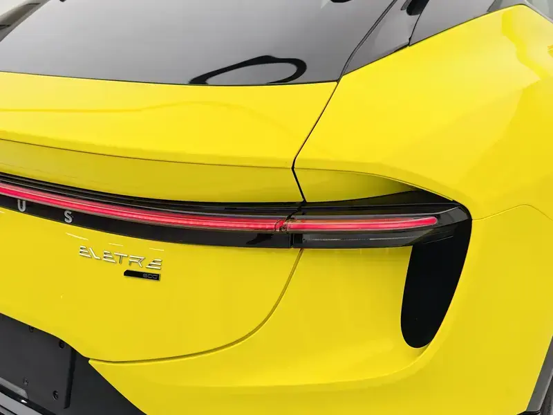 2026 Lotus Eletre с пробегом 200 км