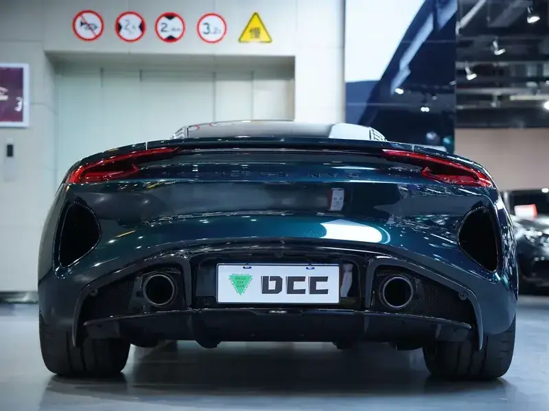 2022 Lotus Emira с пробегом 15 300 км