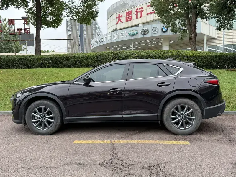 2021 Mazda CX-4 с пробегом 72 000 км
