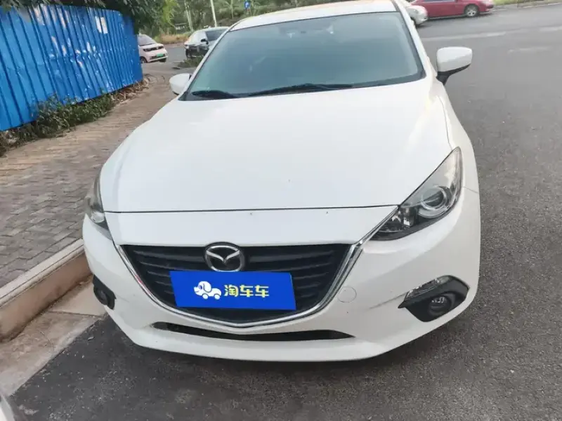 2016 Mazda Axela с пробегом 115 000 км