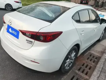 2016 Mazda Axela с пробегом 115 000 км