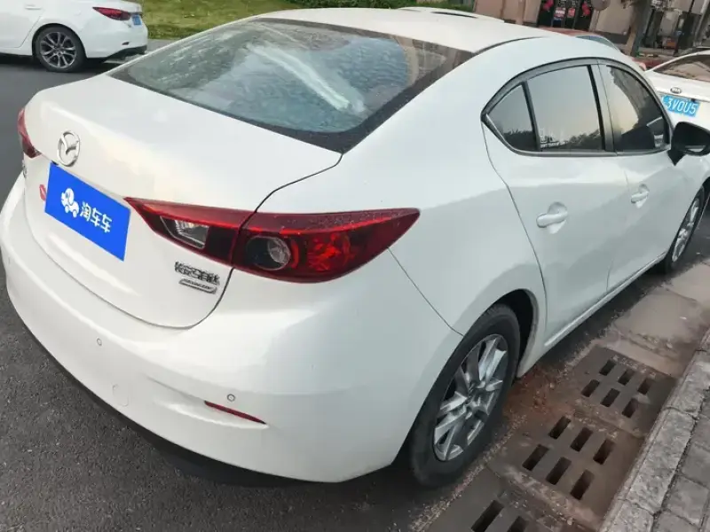 2016 Mazda Axela с пробегом 115 000 км